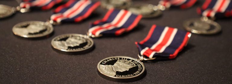 20241117 médaille du couronnement saguenay lac saint jean (7)