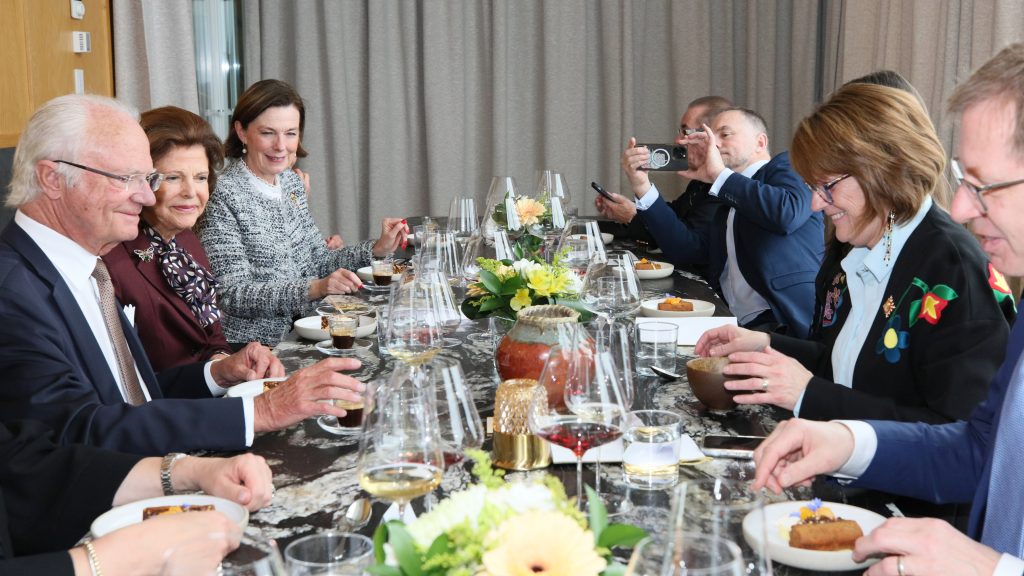 20251120 déjeuner roi carl xvi gustaf + reine silvia montréal (36)